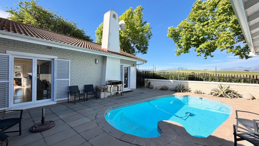 Commercial Property for Sale in Stellenbosch Farms Western Cape